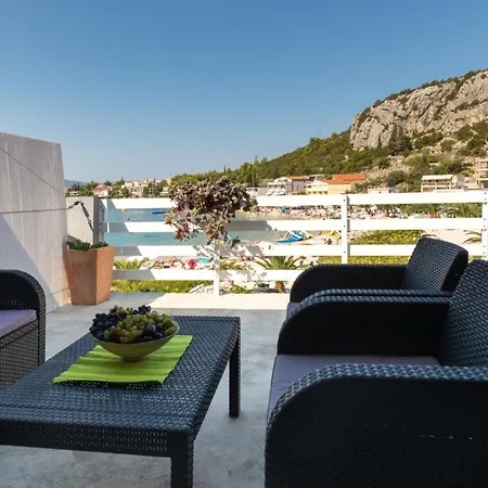 Dubravka 2 By Guide 公寓