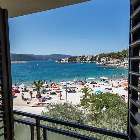 아파트 Dubravka 2 By Guide 클레크